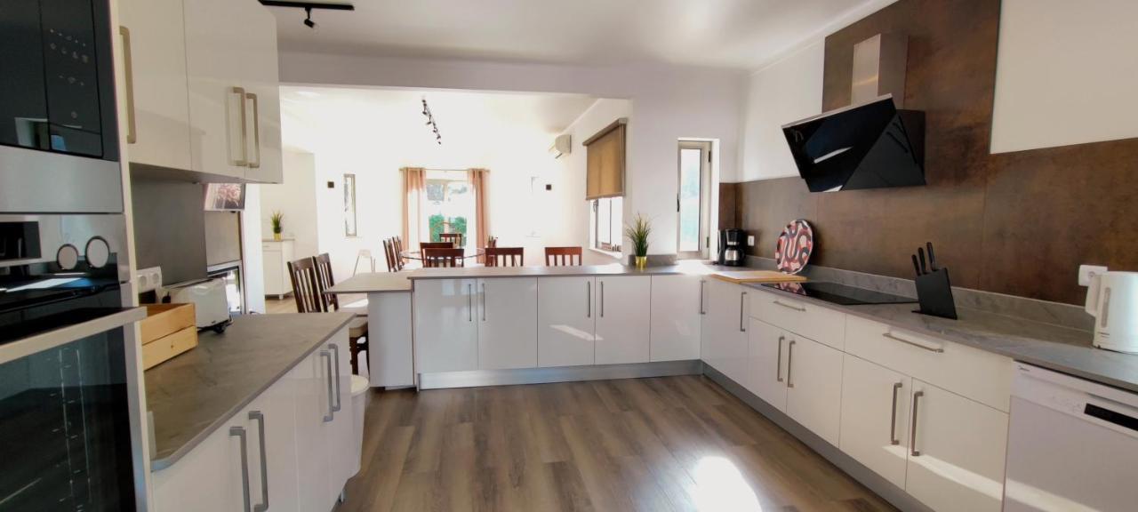 6 Bedroom Private Tenazinha I, With Private Pool Villa Albufeira