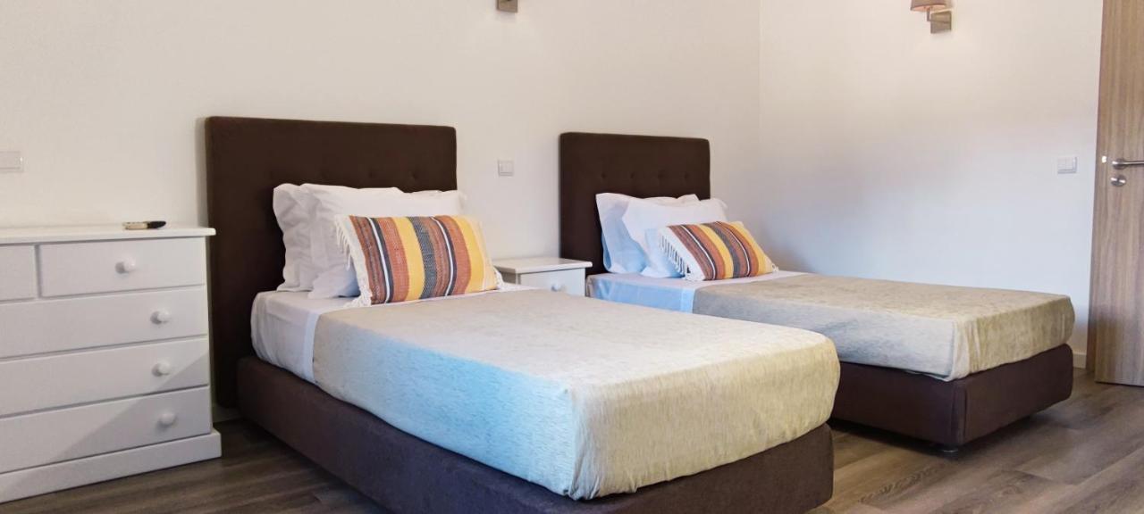 6 Bedroom Private Tenazinha I, With Private Pool