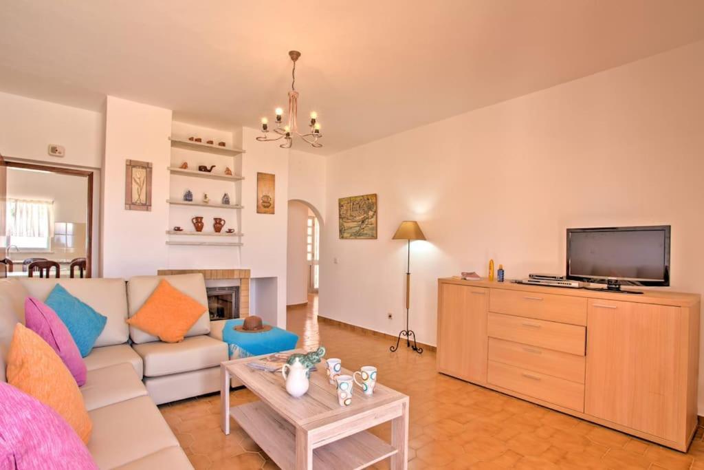Guita Family House Villa Albufeira