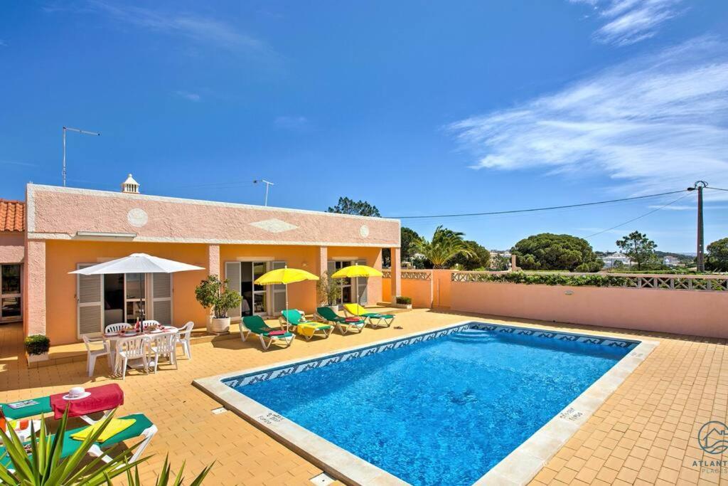 Guita Family House
