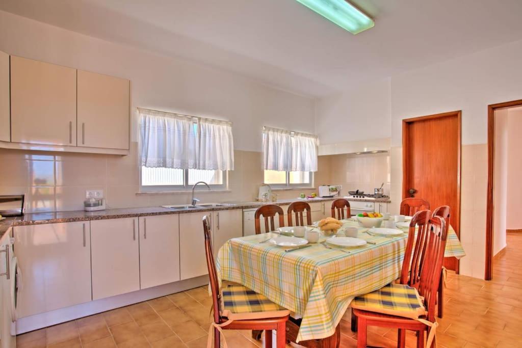 Guita Family House Villa *