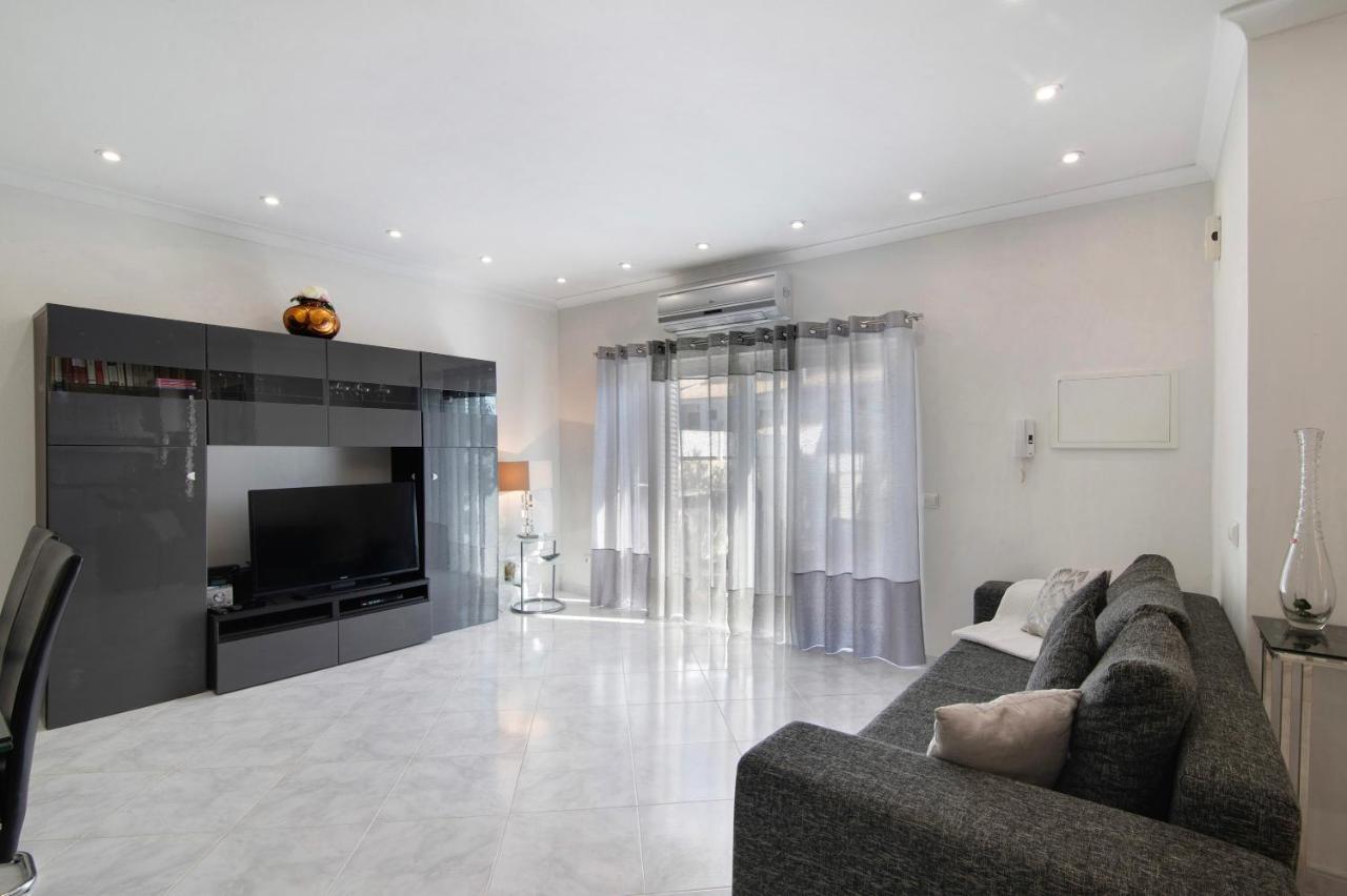 Villa Alonzo *