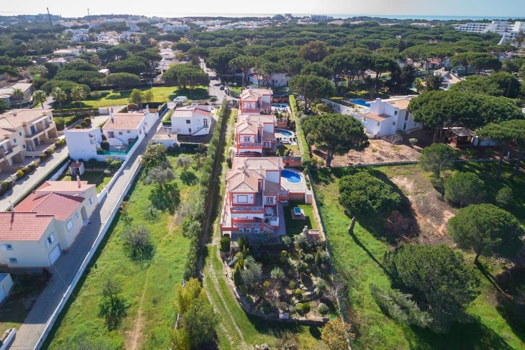 4 Bedrooom Private Ribeiro I Pool, Bbq, Ac, Wifi, Albufeira