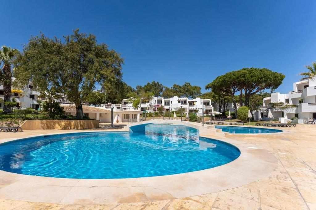 Balaia Golf By Mtphomes Apartment