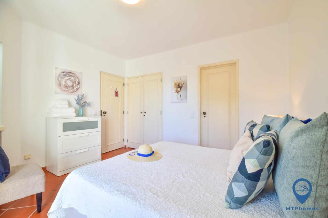 Balaia Golf By Mtphomes Apartment