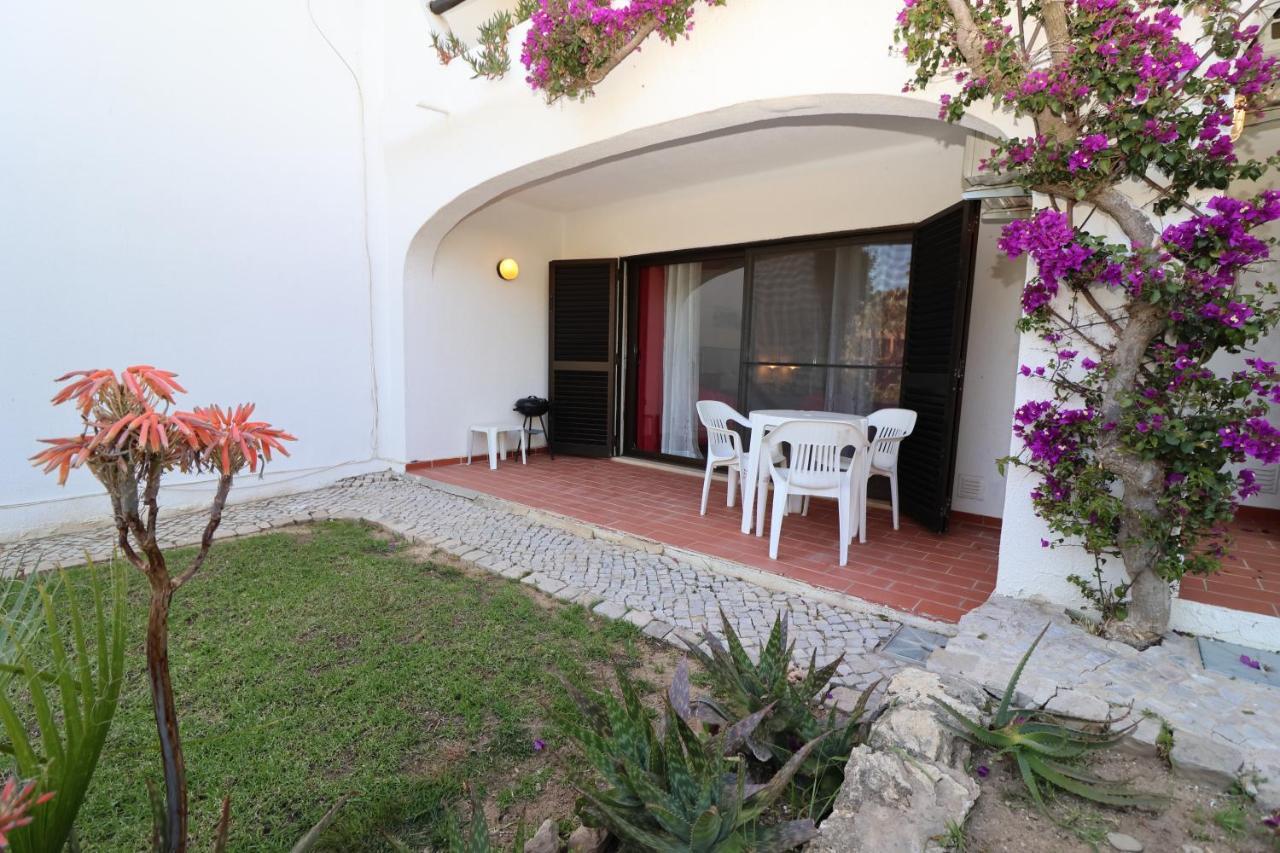 Camelia 68 At Sao Rafael - Albufeira