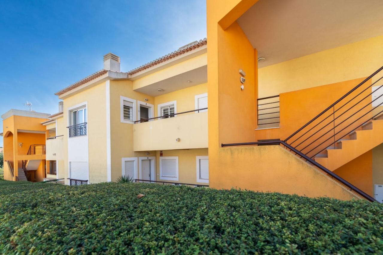 Albufeira Sunny Apartment 1 With Pool By Homing * Albufeira