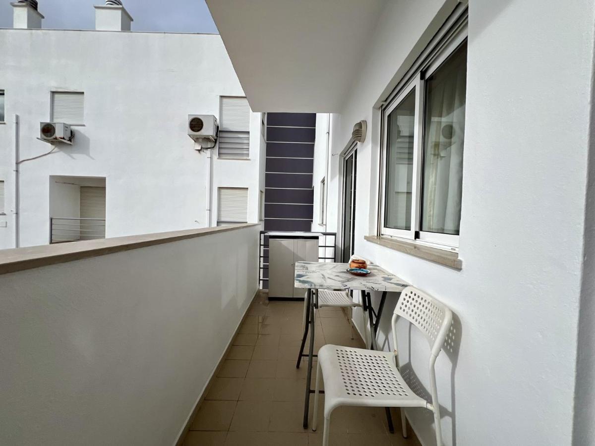 Apartment Vintage With Pool By Homing *
