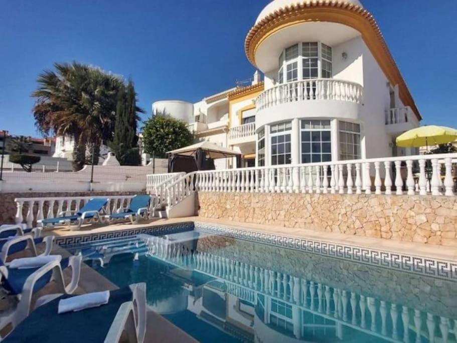 Girassol - Privat Pool & Garage & Center Albufeira