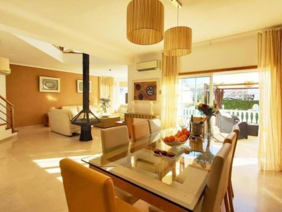 Girassol - Privat Pool & Garage & Center Villa