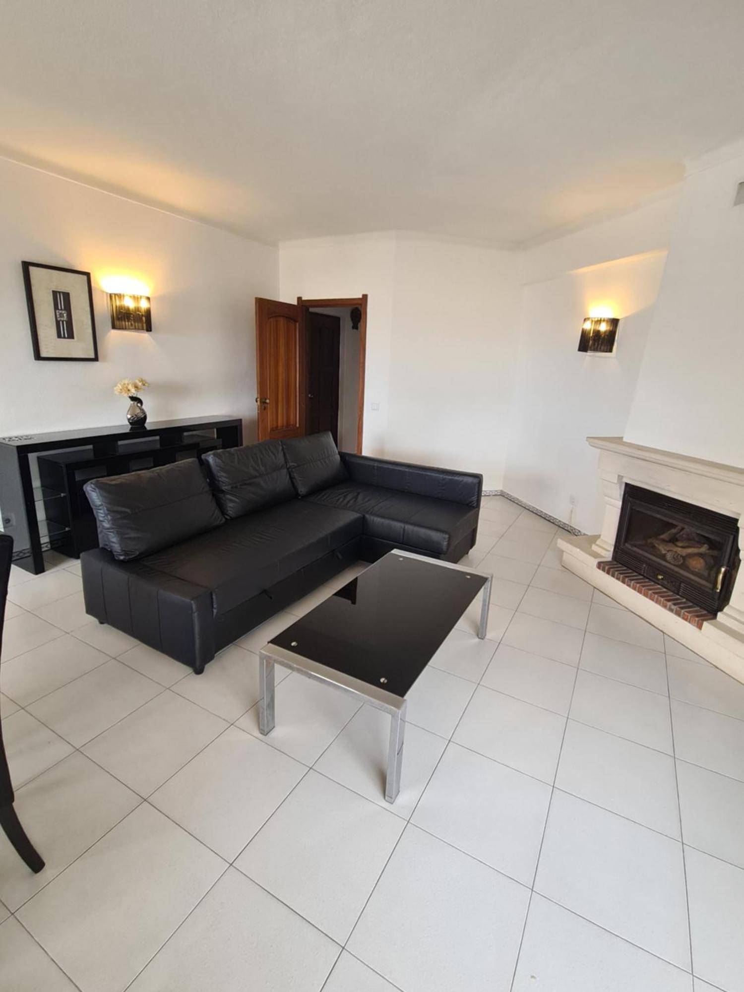 Apartment 401 - 2 Bedroom - Oura - Sea View *