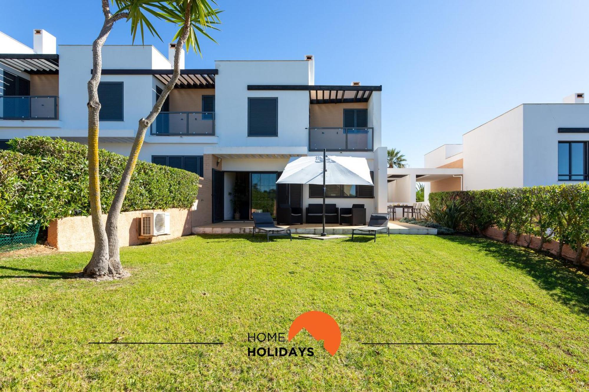 #111 Ocean View By Holidays *