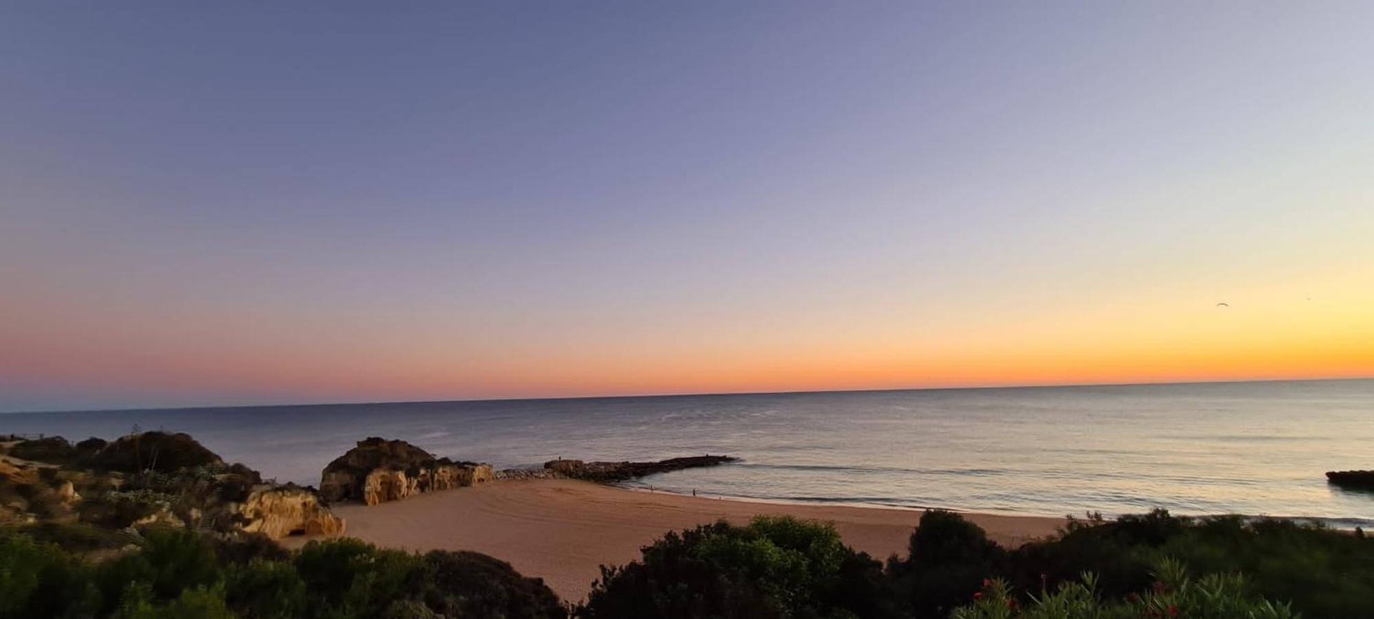 Beachfront Flat, Private Parking, Pools, Sea At Less Than 200 M (adults Only) *