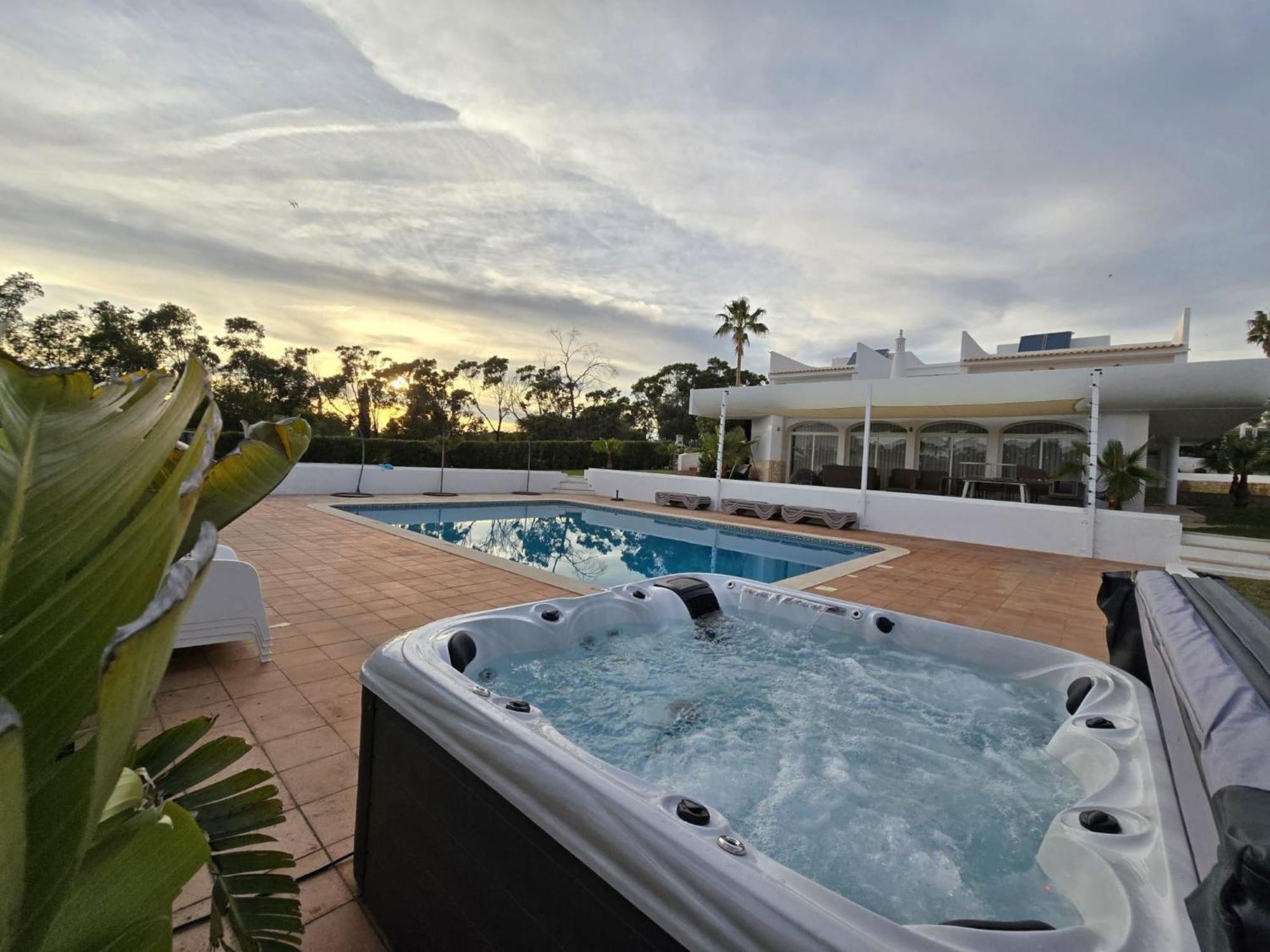 Villa Aladdin By Interhome