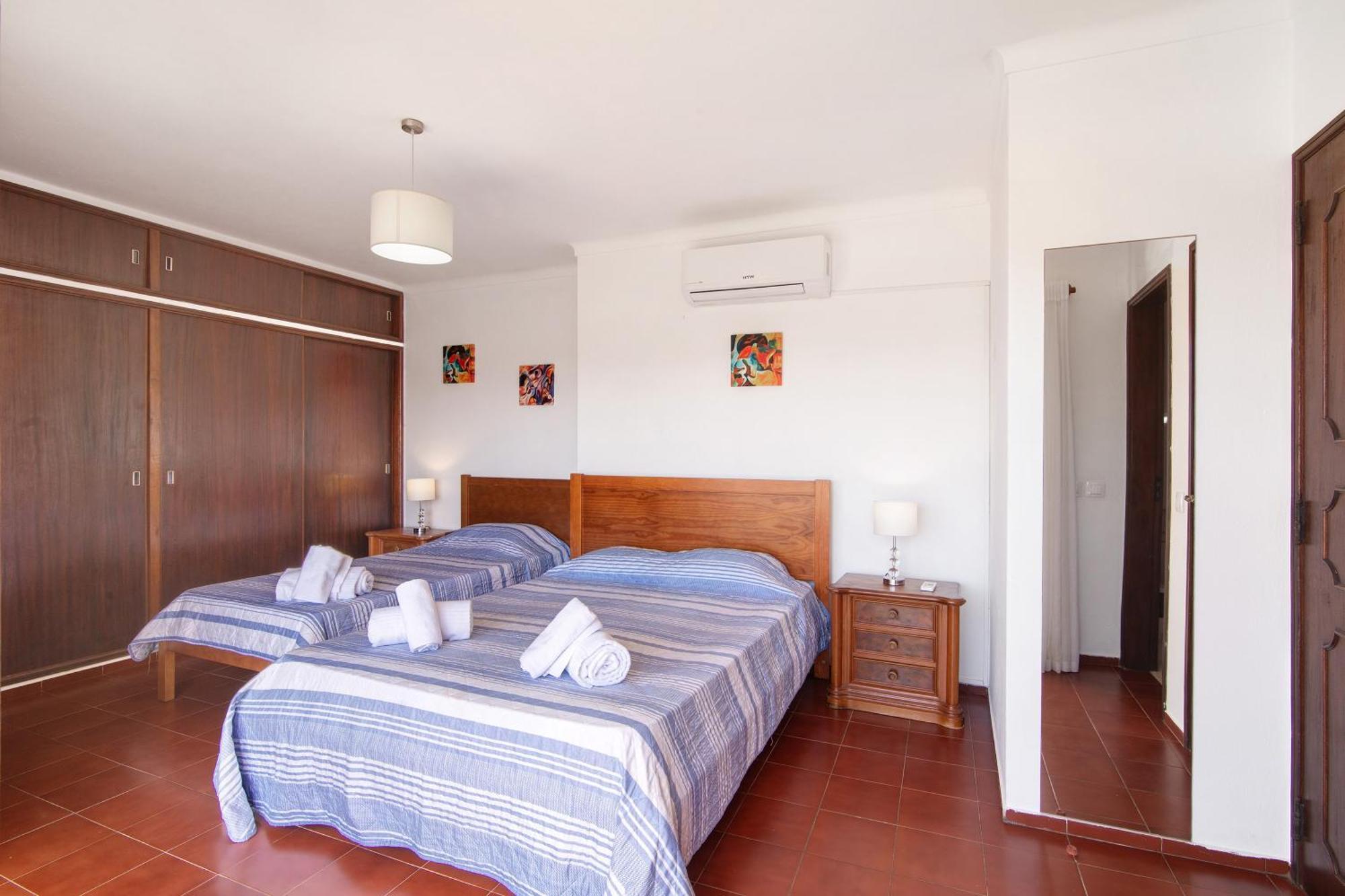 Luisa Gale Villa