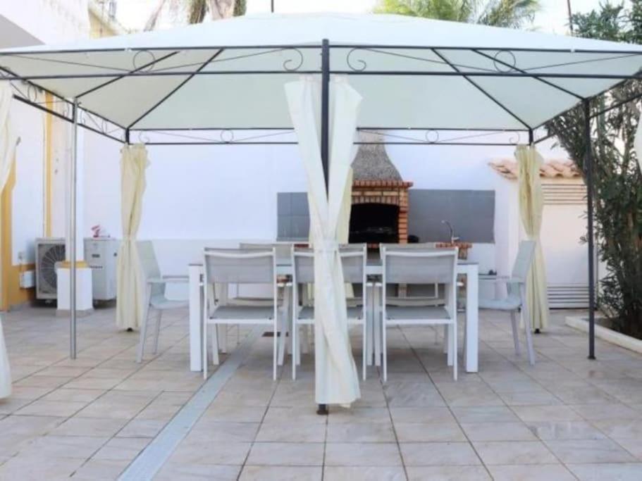Girassol - Privat Pool & Garage & Center Villa