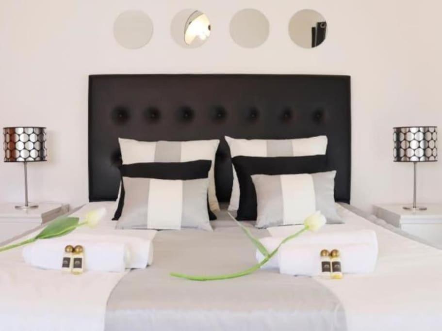 Villa Girassol - Privat Pool & Garage & Center Albufeira