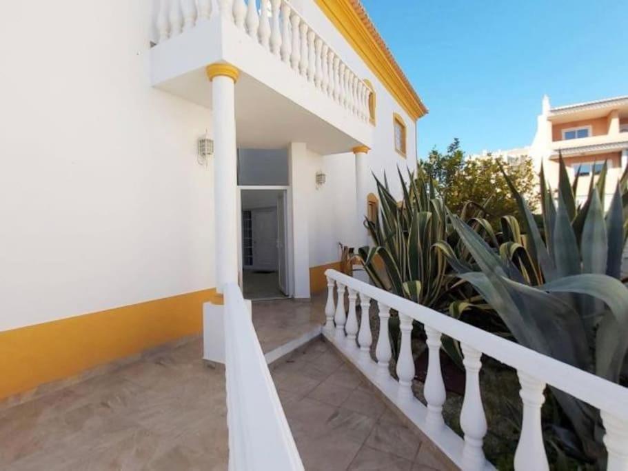 Girassol - Privat Pool & Garage & Center Villa Albufeira