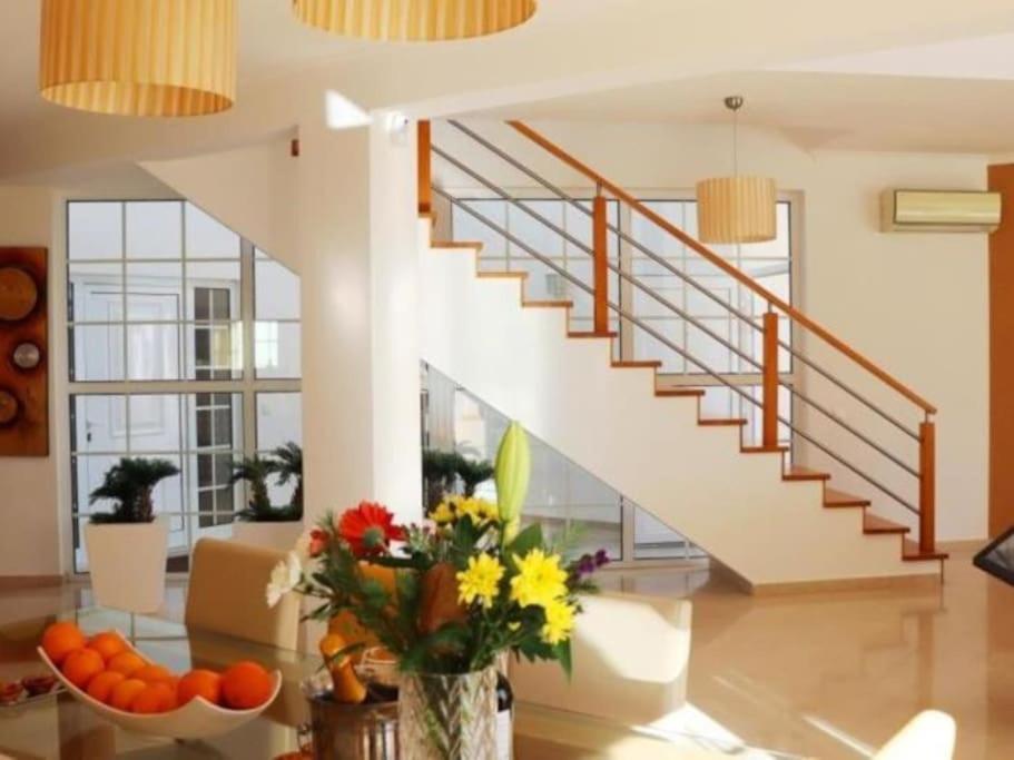 Girassol - Privat Pool & Garage & Center Albufeira