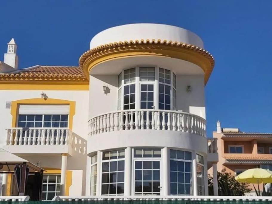 Girassol - Privat Pool & Garage & Center Villa *
