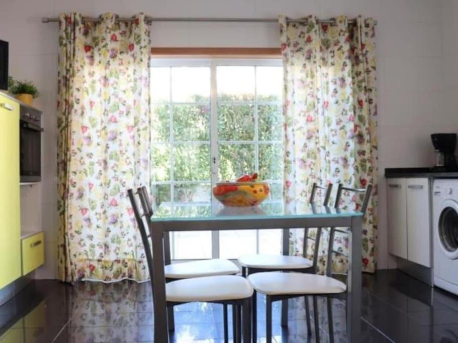 Villa Girassol - Privat Pool & Garage & Center *