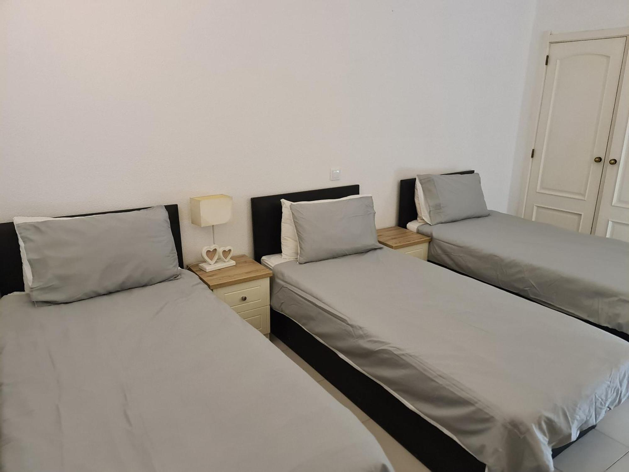 401 - 2 Bedroom - Oura - Sea View *