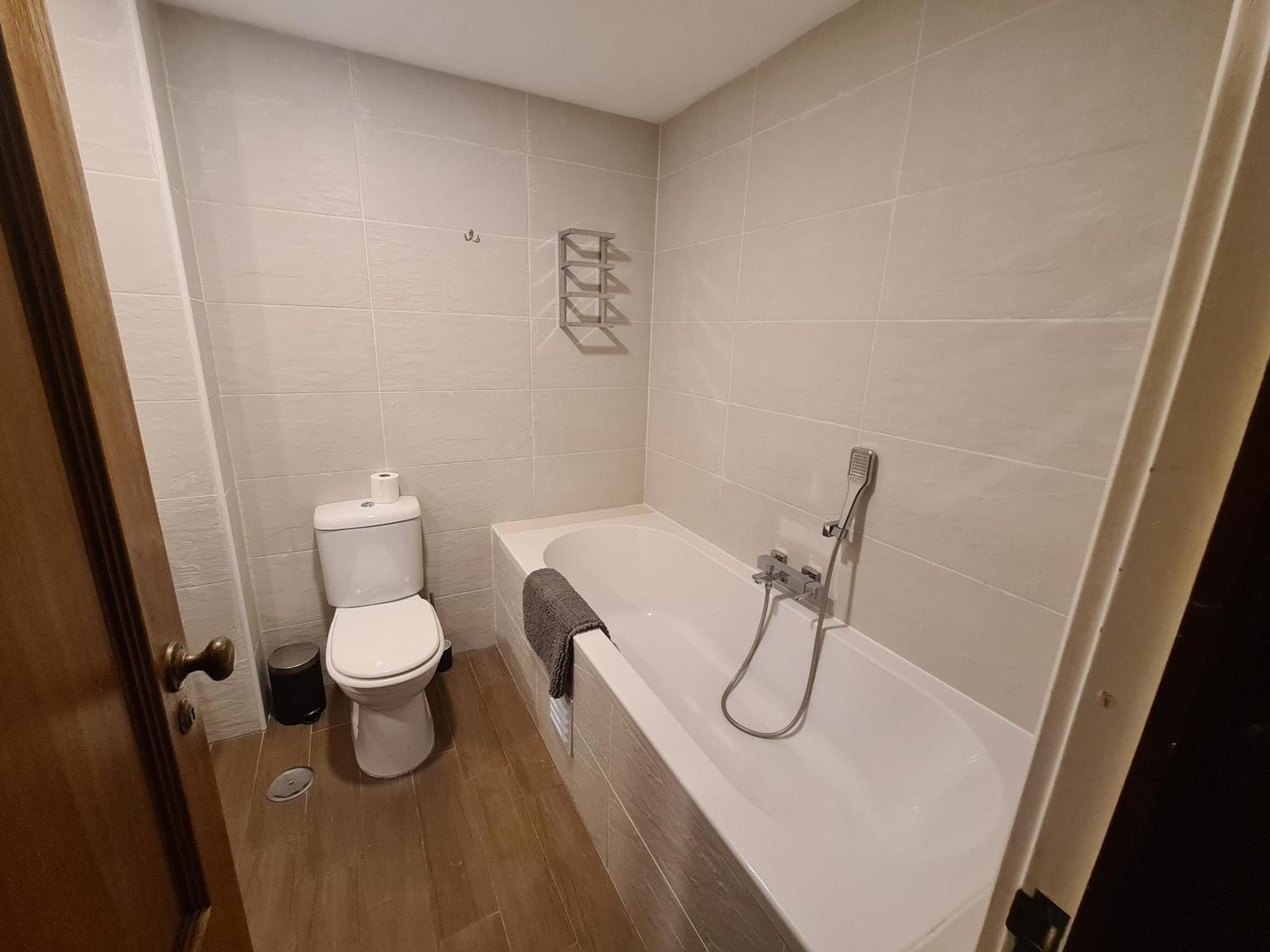 401 - 2 Bedroom - Oura - Sea View Apartment