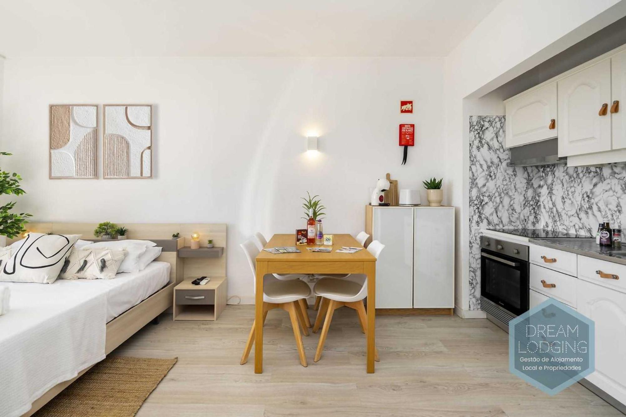 Moai Dream Apartment