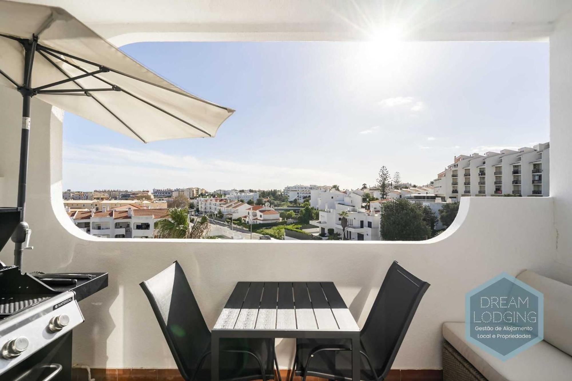 Moai Dream Apartment
