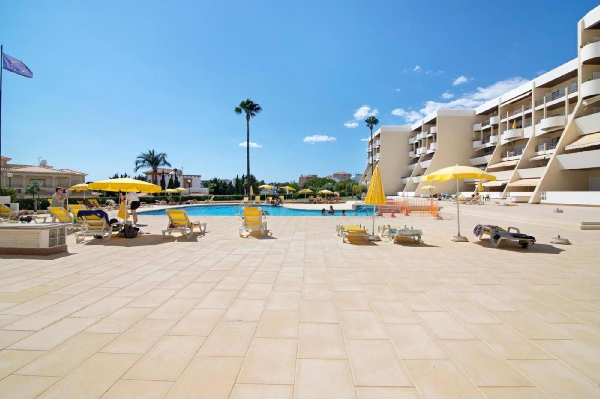 Ground Floor Palmeira With Pool Apartamento