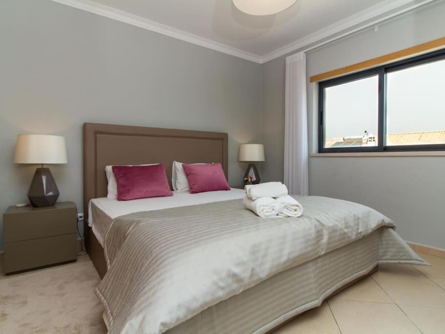 Magnolia O House - Pool View & Privat Garden & Garage *