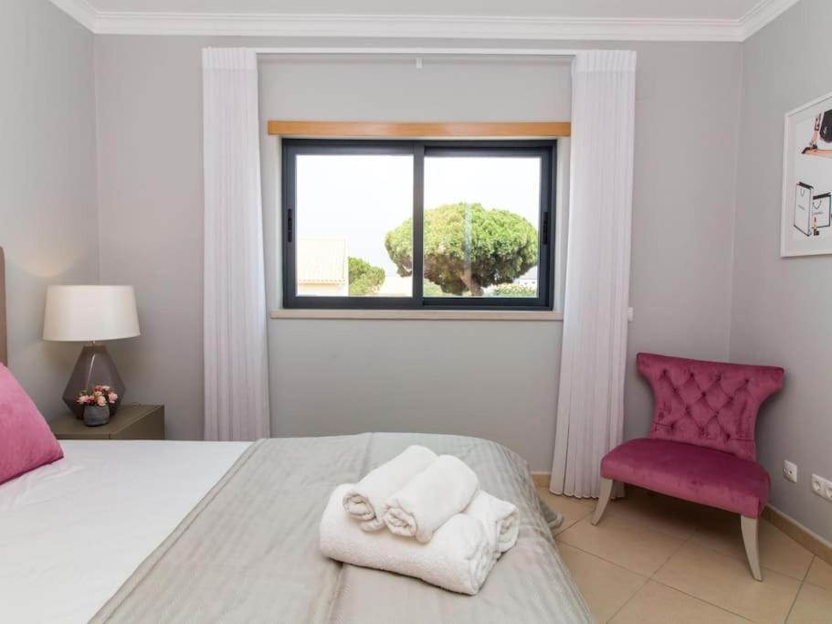 Magnolia O House - Pool View & Privat Garden & Garage Albufeira