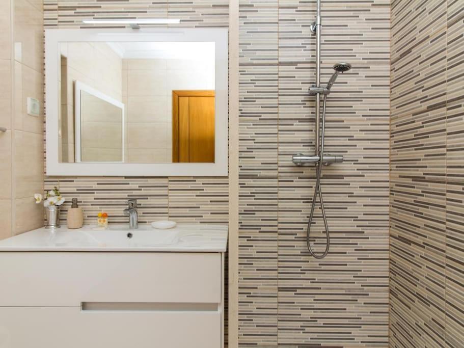 Magnolia O House - Pool View & Privat Garden & Garage Pousada