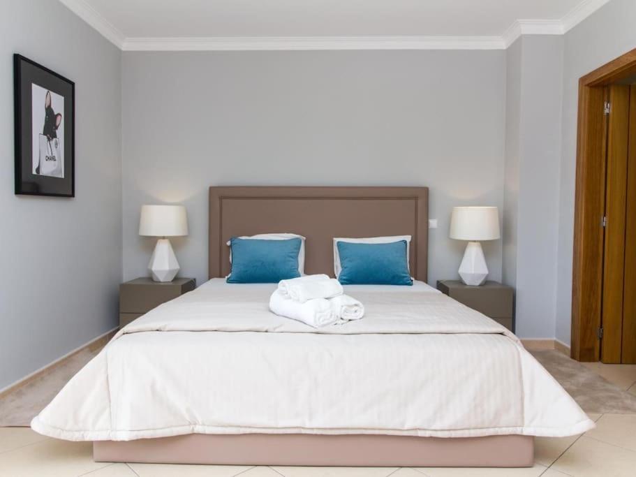 Magnolia O House - Pool View & Privat Garden & Garage *