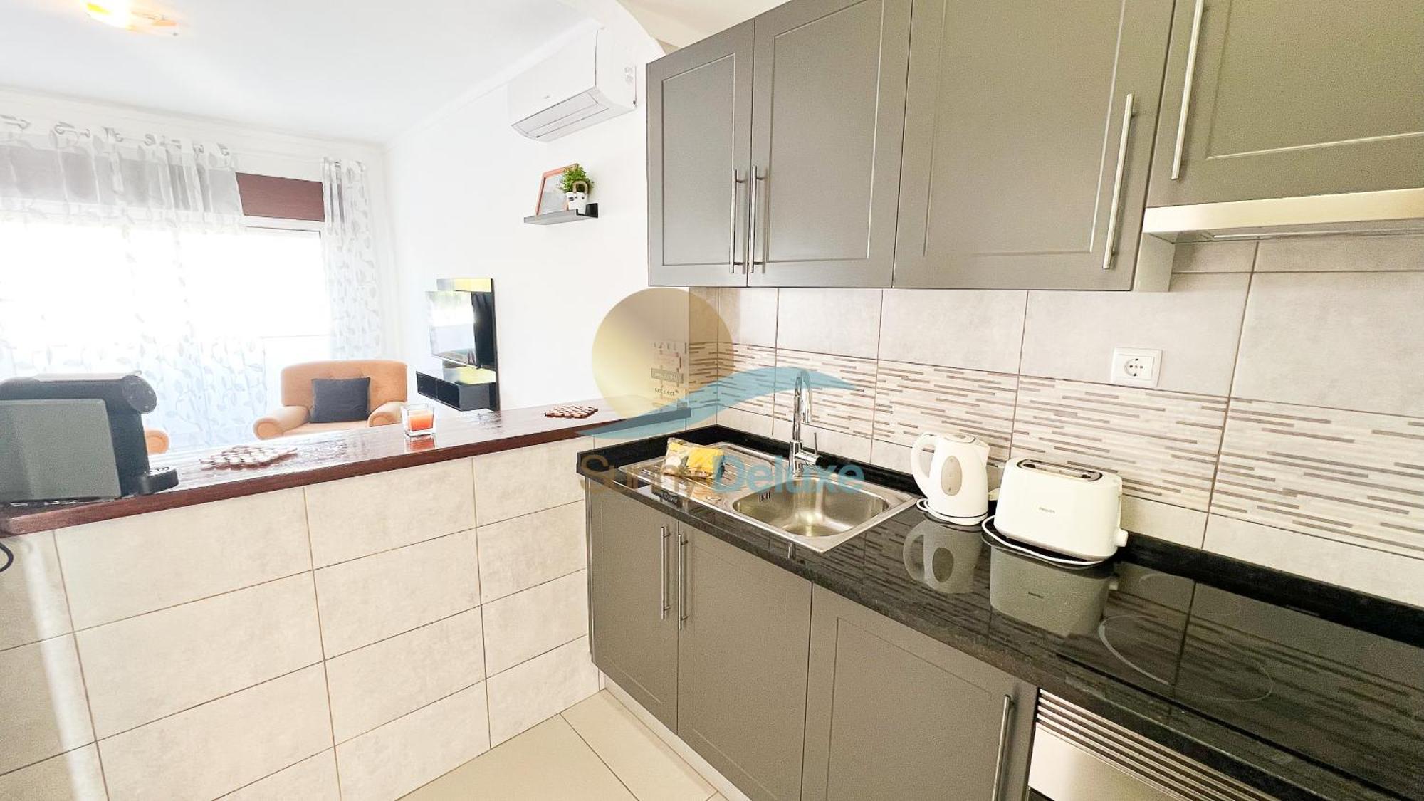 Oura Areiasol By Sunny Deluxe Apartment