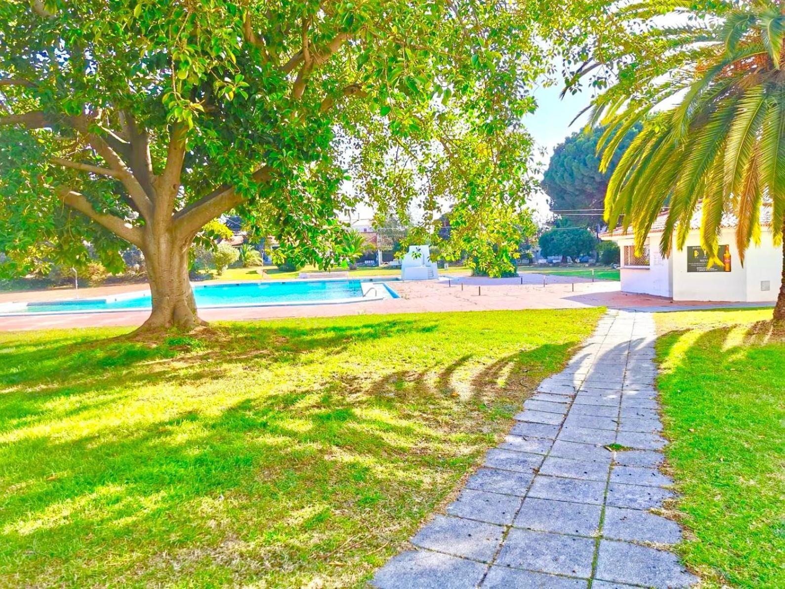 T1, Da Oura Apartment *