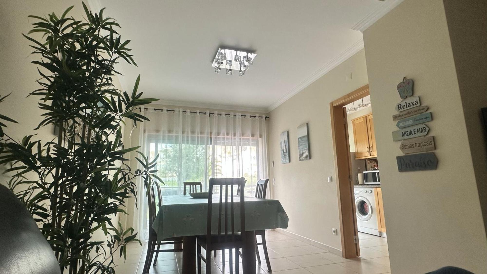 Apartment A 1km De La Plage, Avec Piscine A