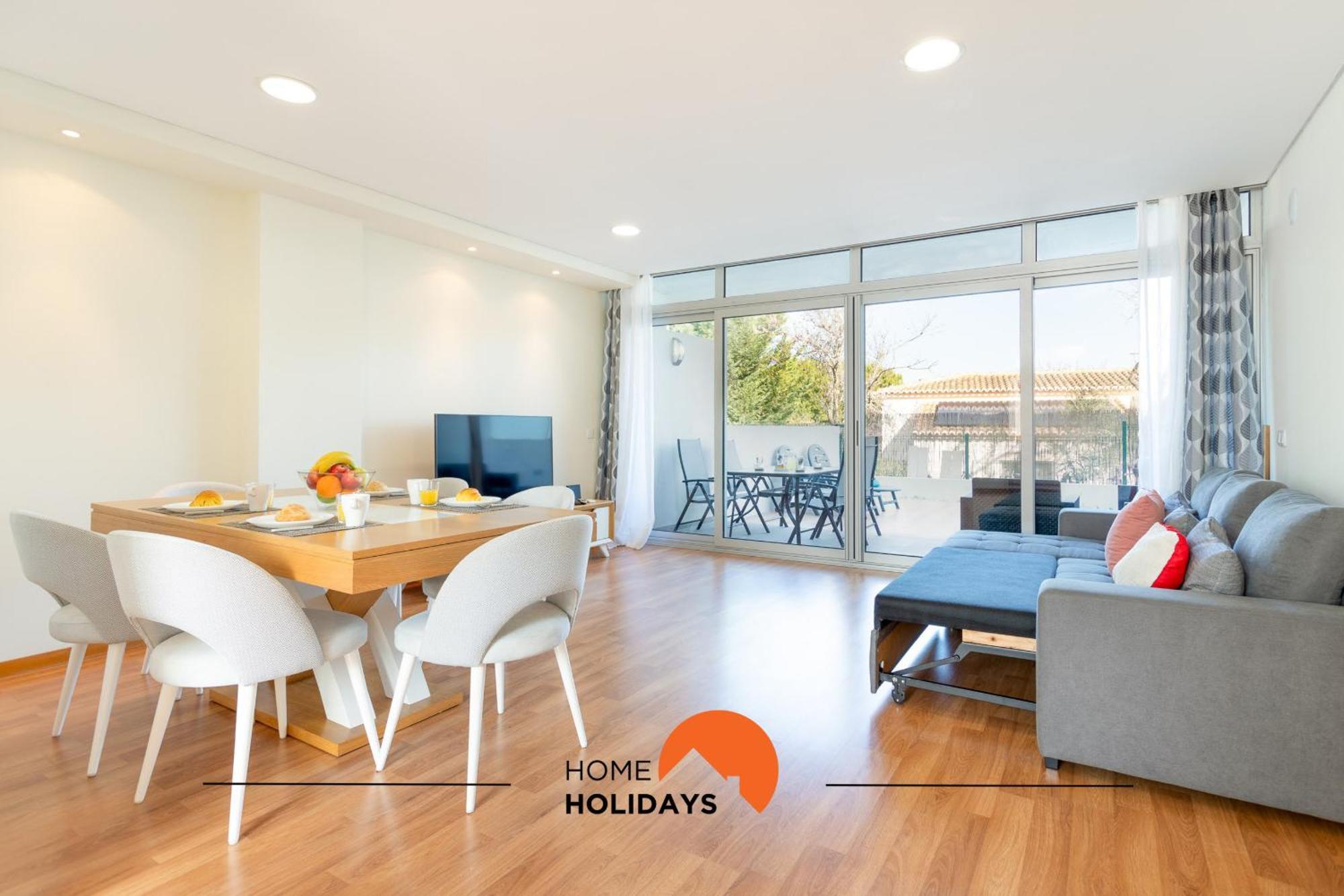 #206 Alicia's Flat By Holidays * Albufeira
