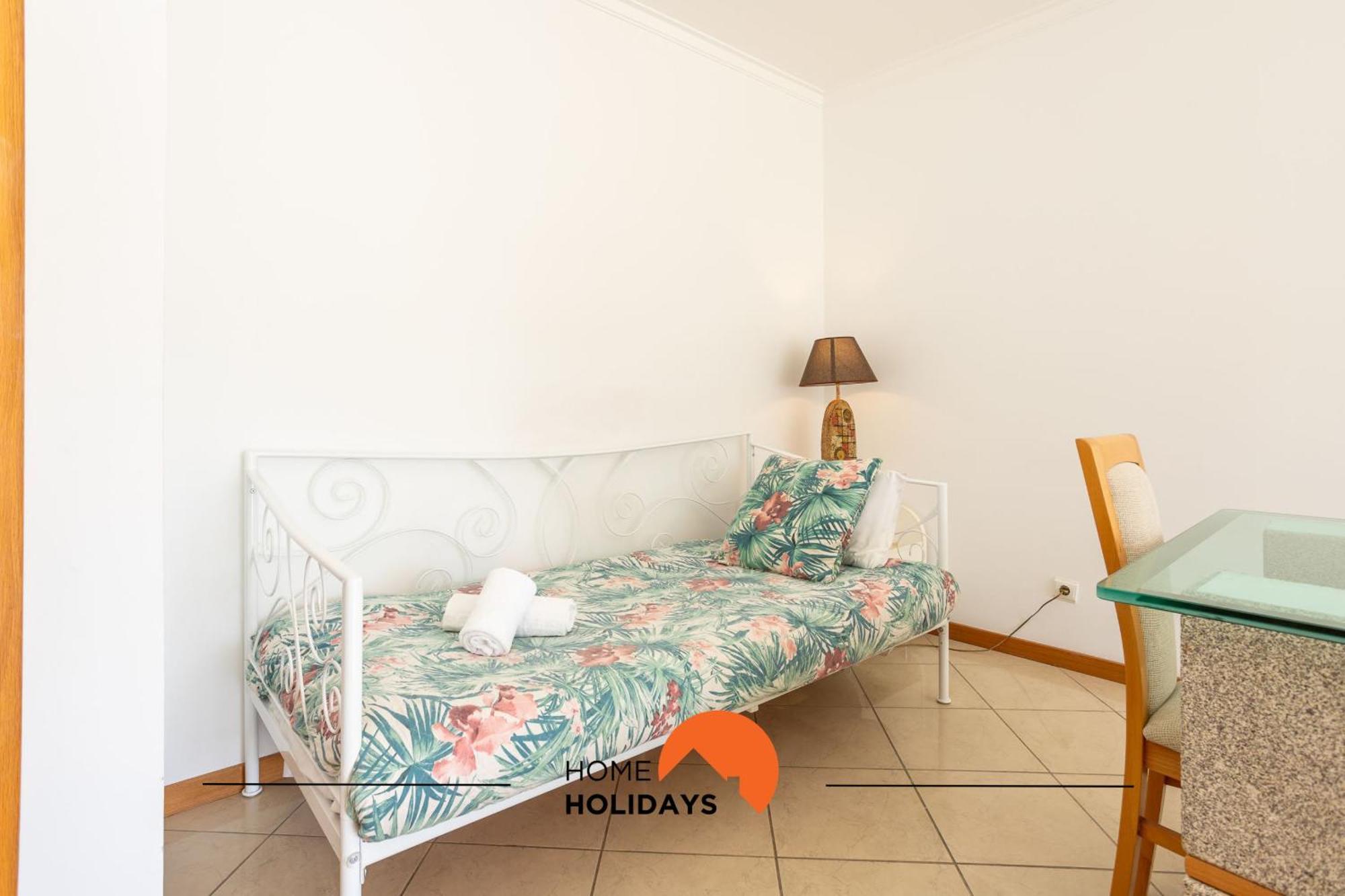#205 Santa Eulalia J23 By Holidays *