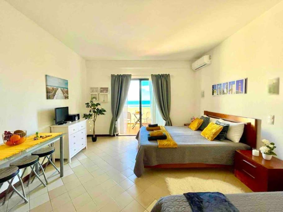 Vista Mar Piscina Apartment