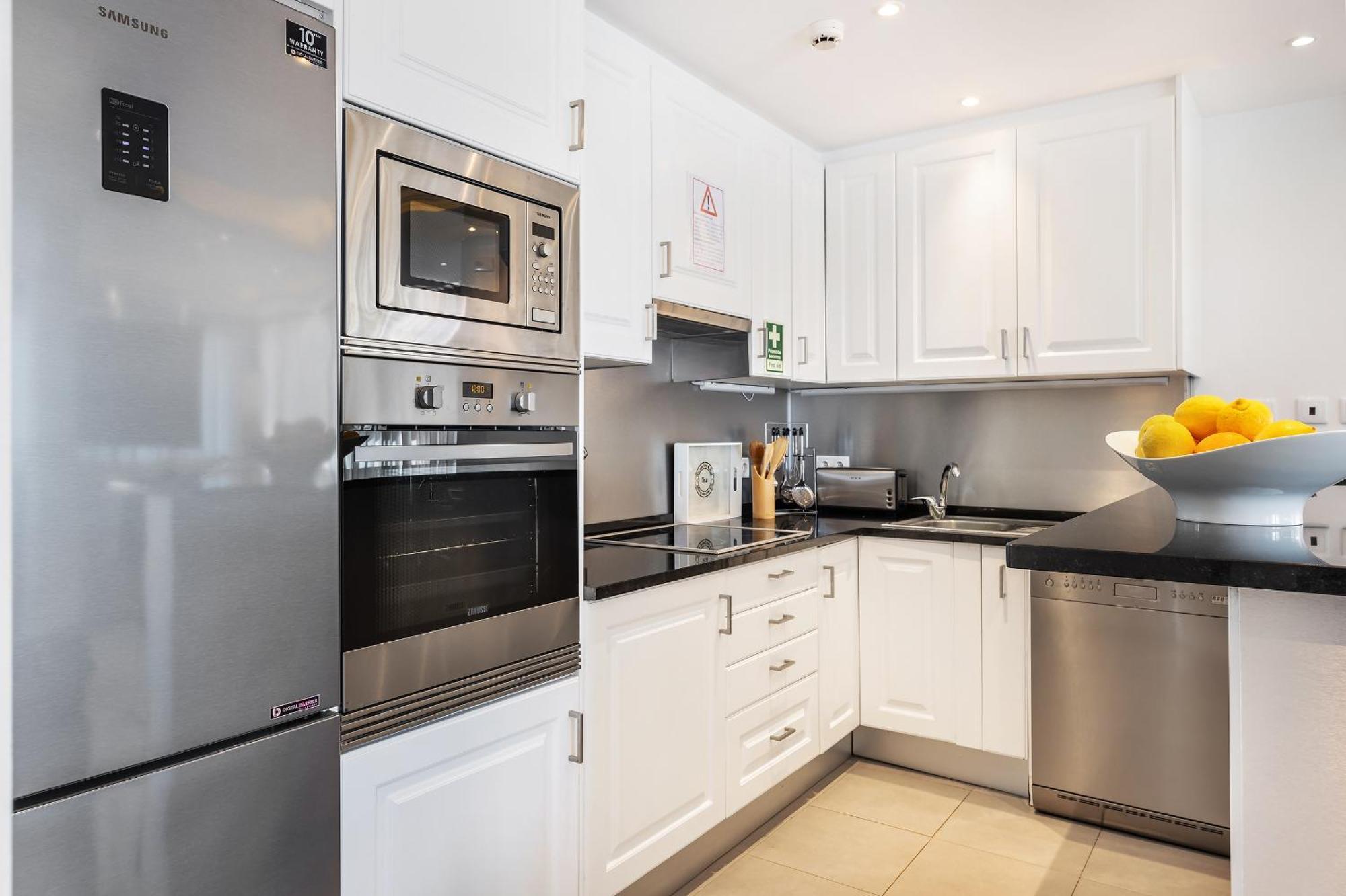 Phenthouse Monaco-albufeira Center-sea View Apartamento