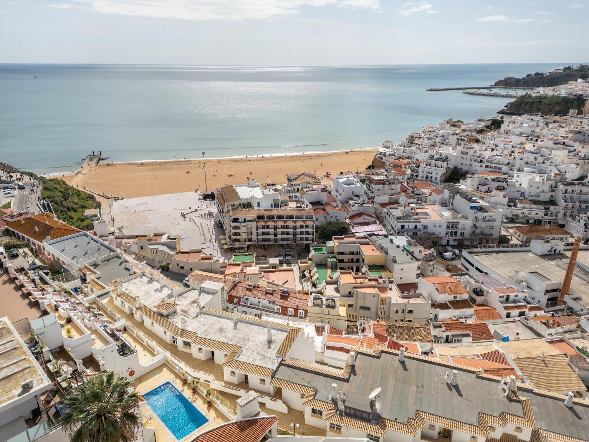 Phenthouse Monaco-albufeira Center-sea View * Albufeira