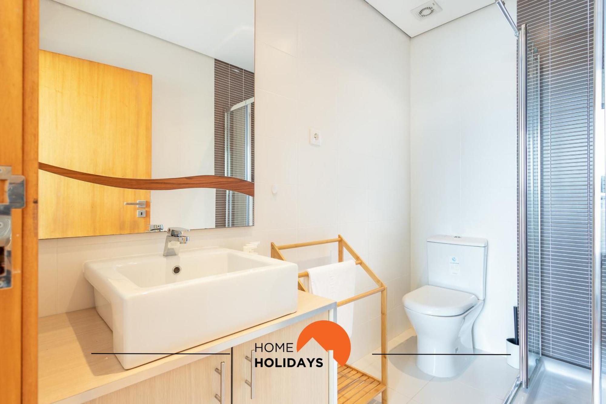 #206 Alicia's Flat By Holidays Holiday home