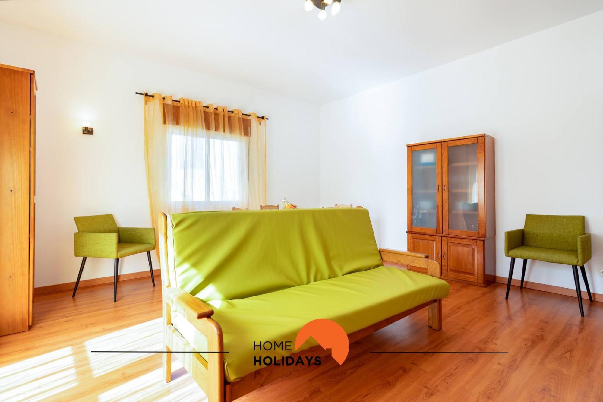 #204 Larimar Flat By Holidays *