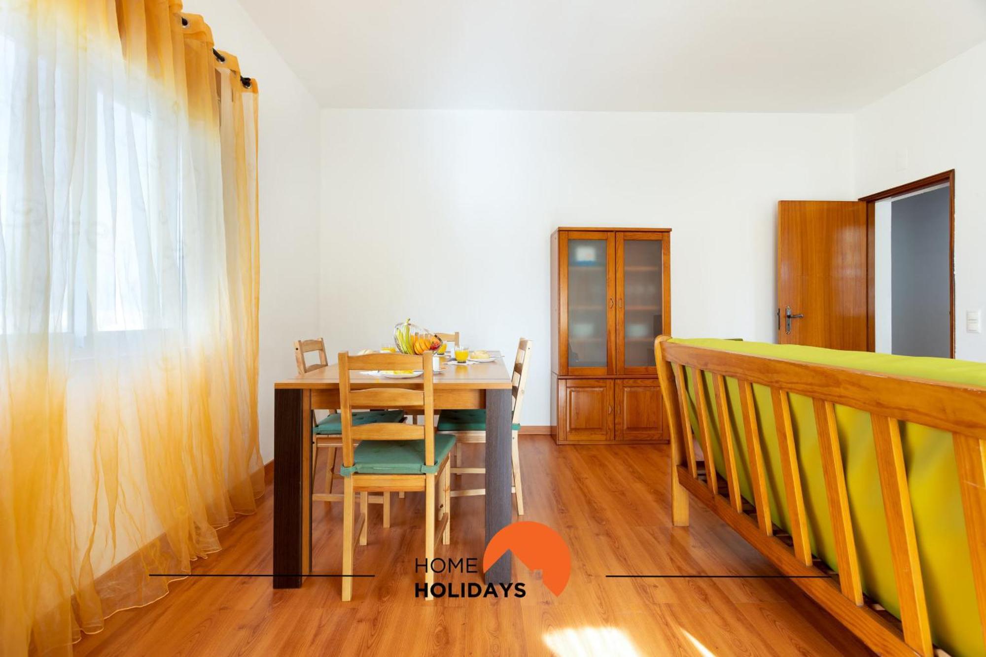 #204 Larimar Flat By Holidays