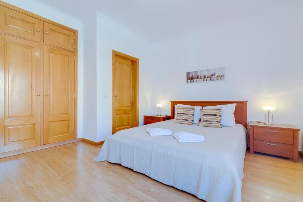 Collection Side - Oura 200 Meters Vakantiehuis *