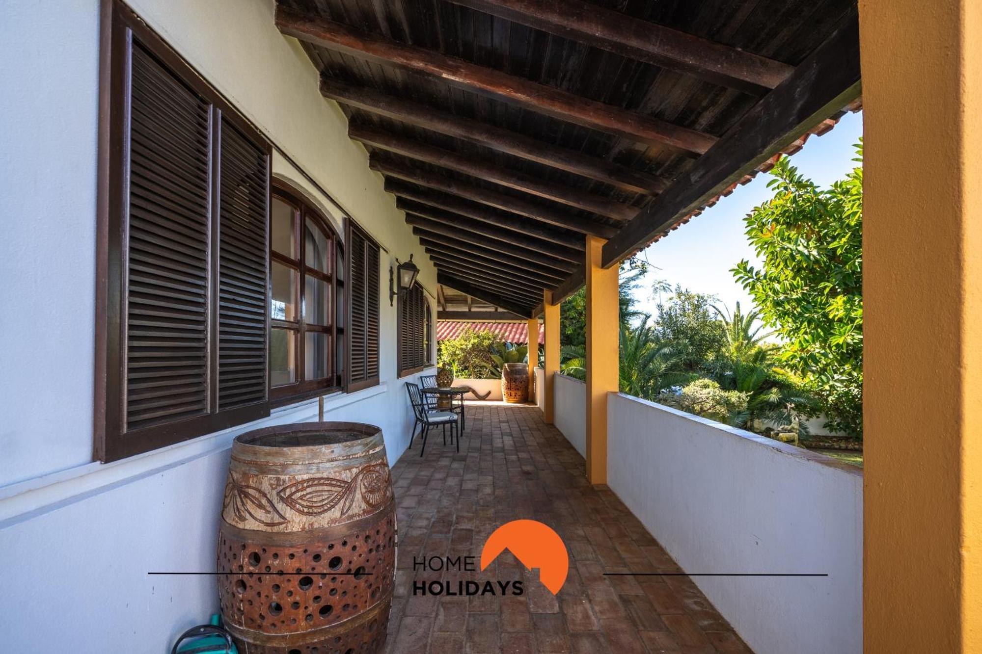 #213 Roja Pe By Holidays Pousada