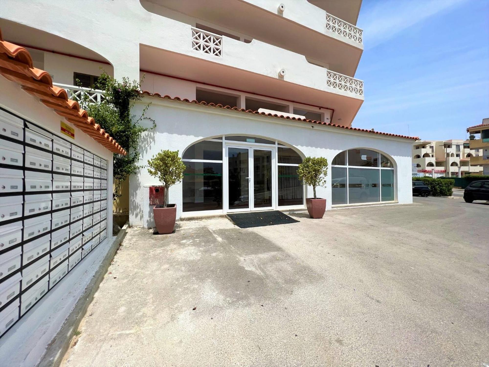 Twins 3 With Pool By Homing Apartment Albufeira