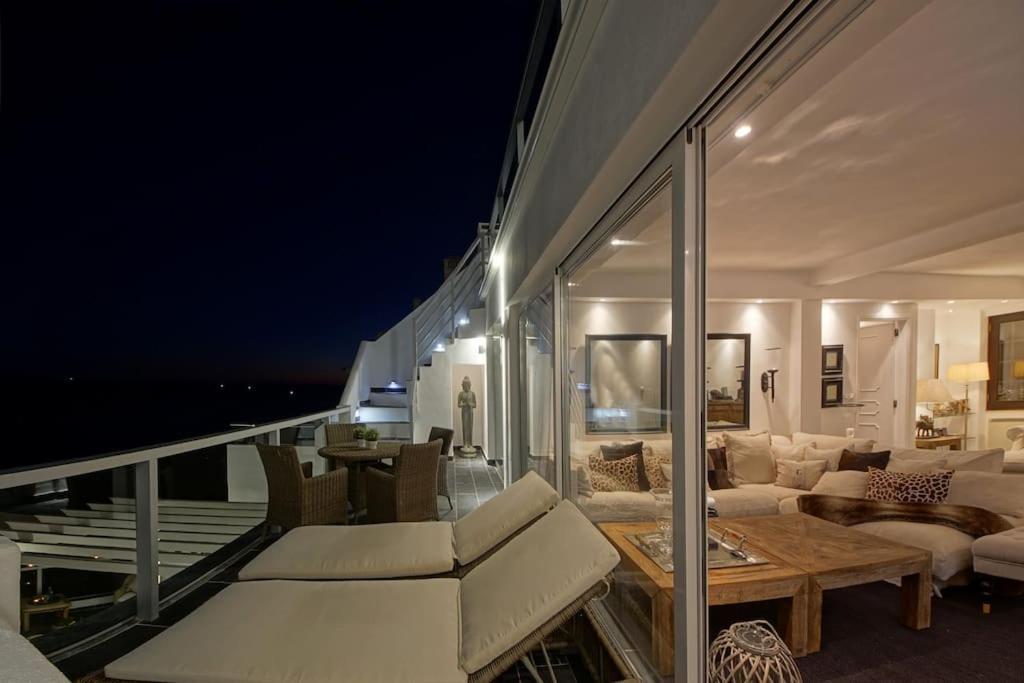 Casa Coelho - Jacuzzi Rooftop- Frente Mar- Chic * Albufeira