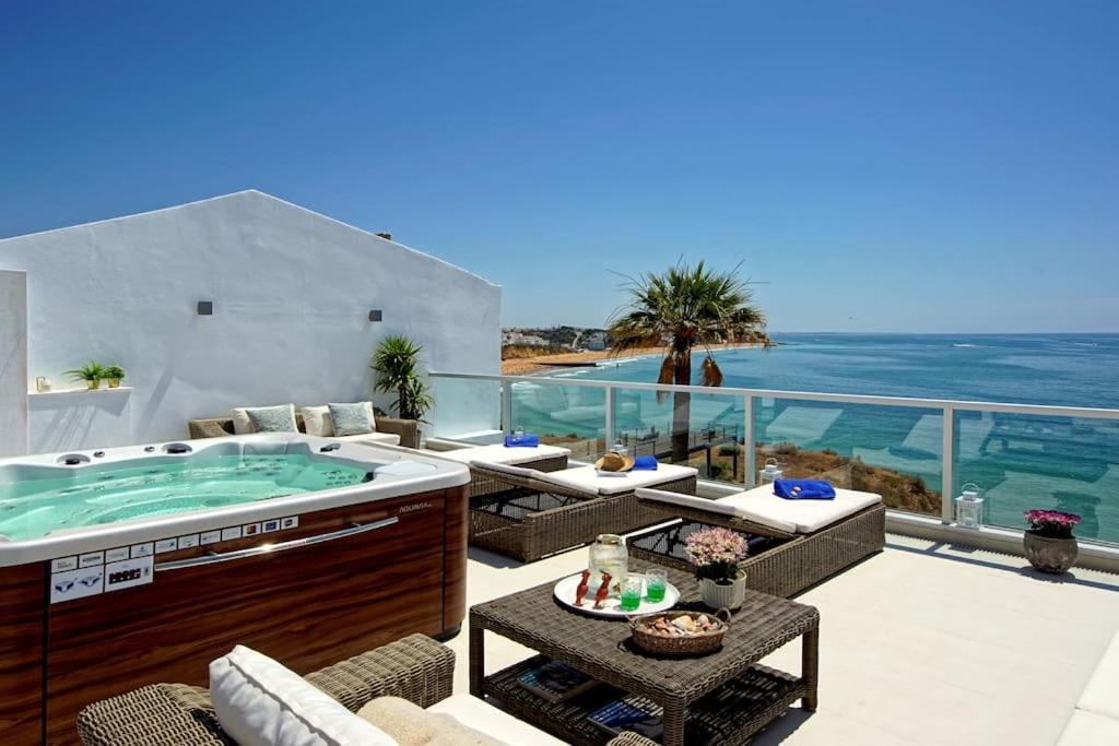 Holiday home Casa Coelho - Jacuzzi Rooftop- Frente Mar- Chic *